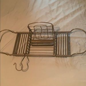 🌵2/$10 Over tub bath caddy
